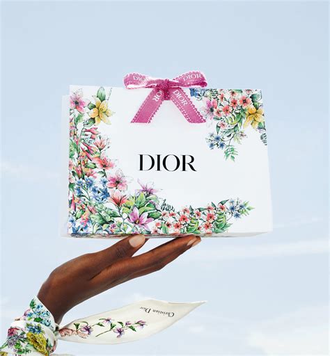 dior gift sets 2023|Dior Gift Sets: Perfume, Cosmetics, Beauty Sets .